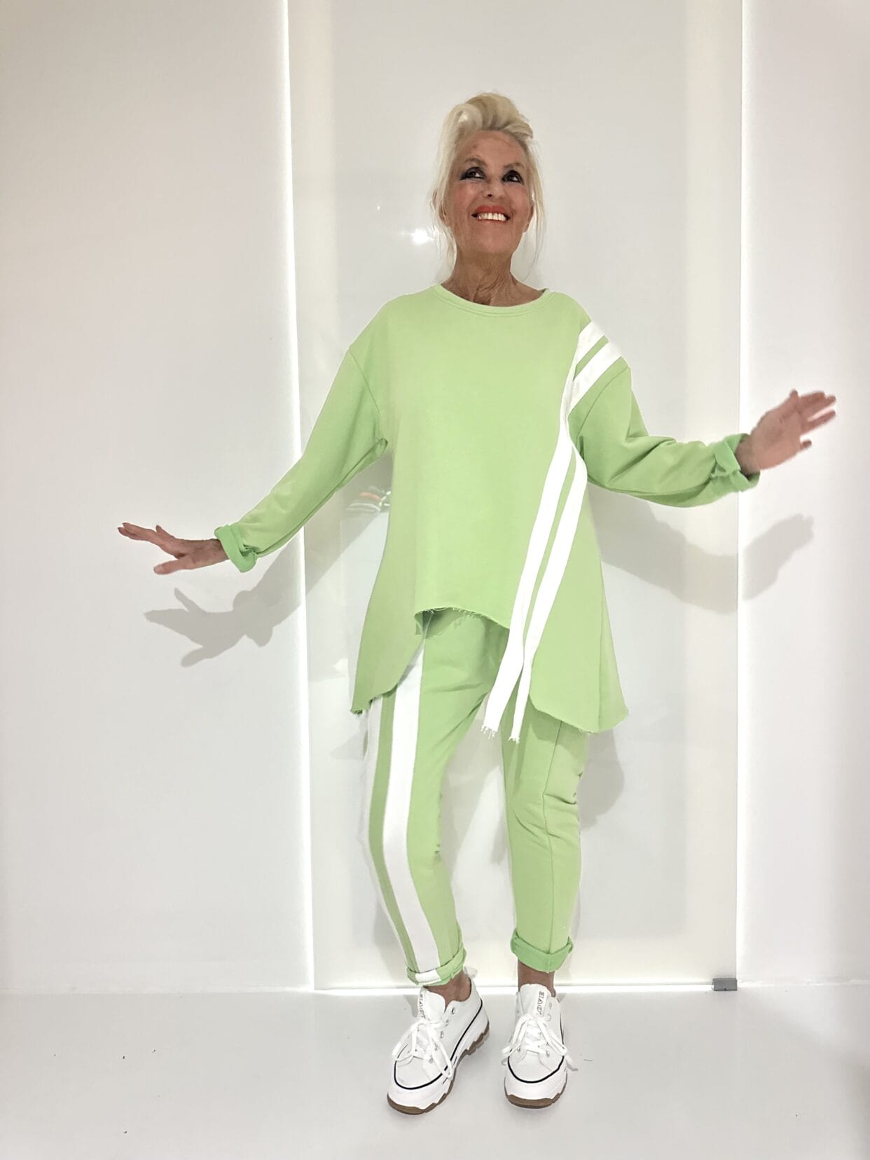 Anzug TwoBigStripes – Image 3