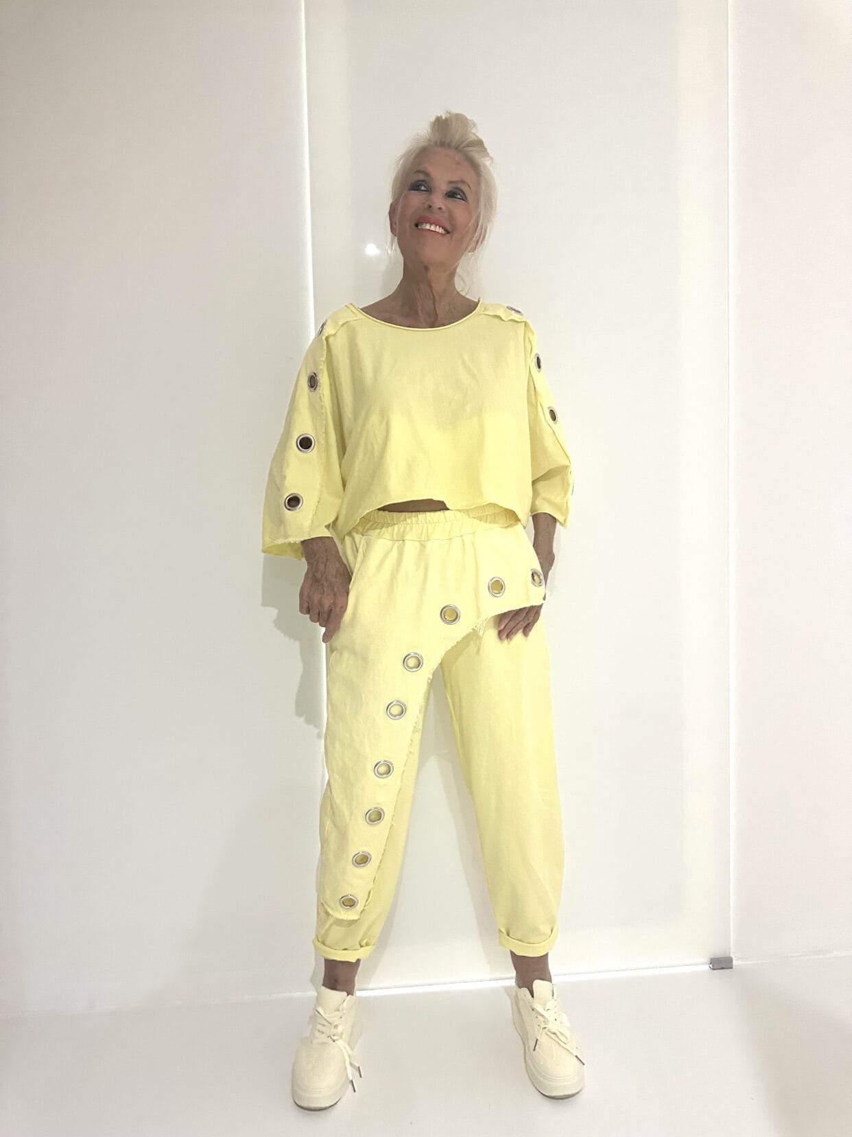 Anzug SchürzeNieten - Image 8