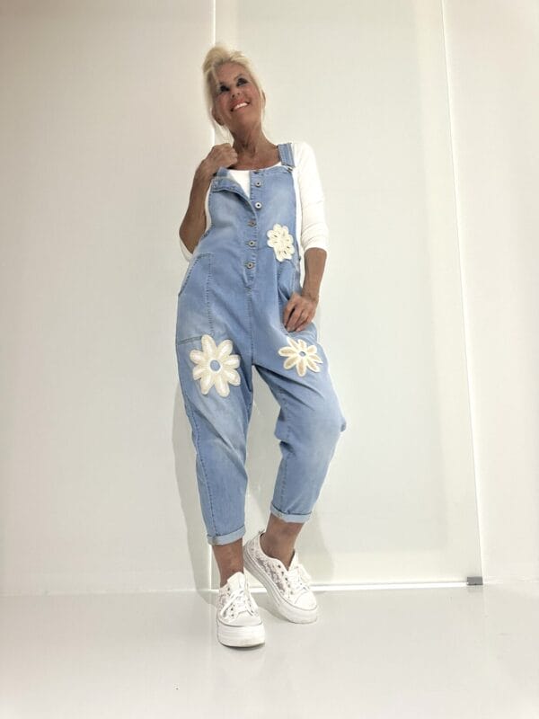 Latzhose CremeBlüten