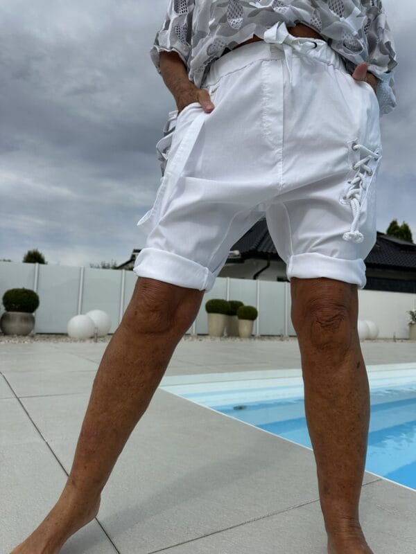 Shorts Schnürung
