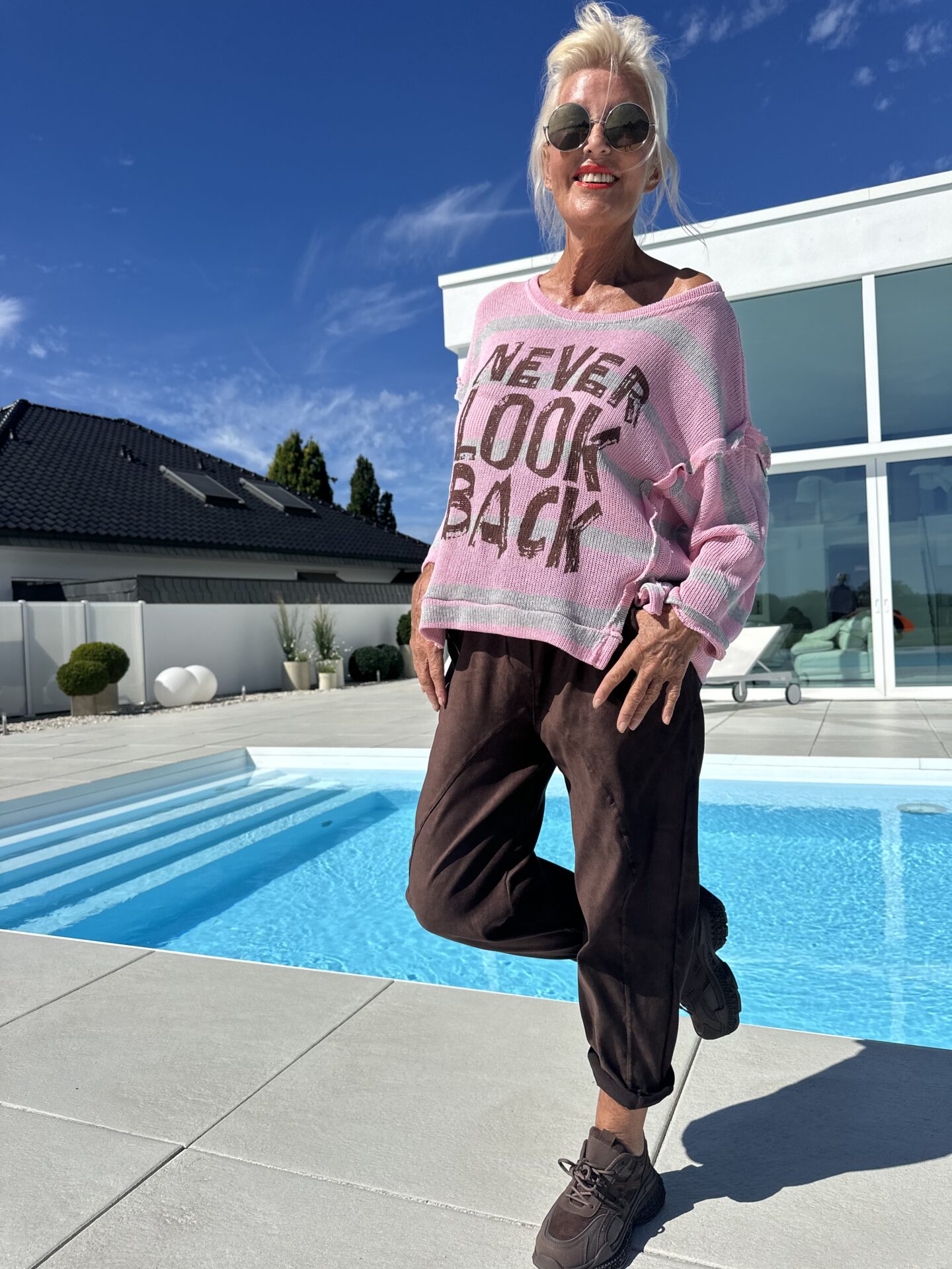 Pulli NeverLookBack